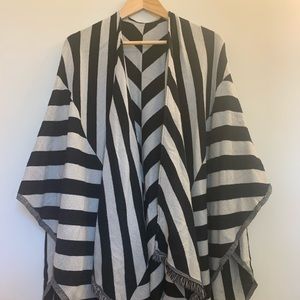 Lululemon Poncho/ Wrap